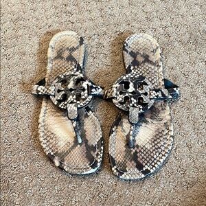 Tory Burch Black and Tan Sandals Crisscross Design